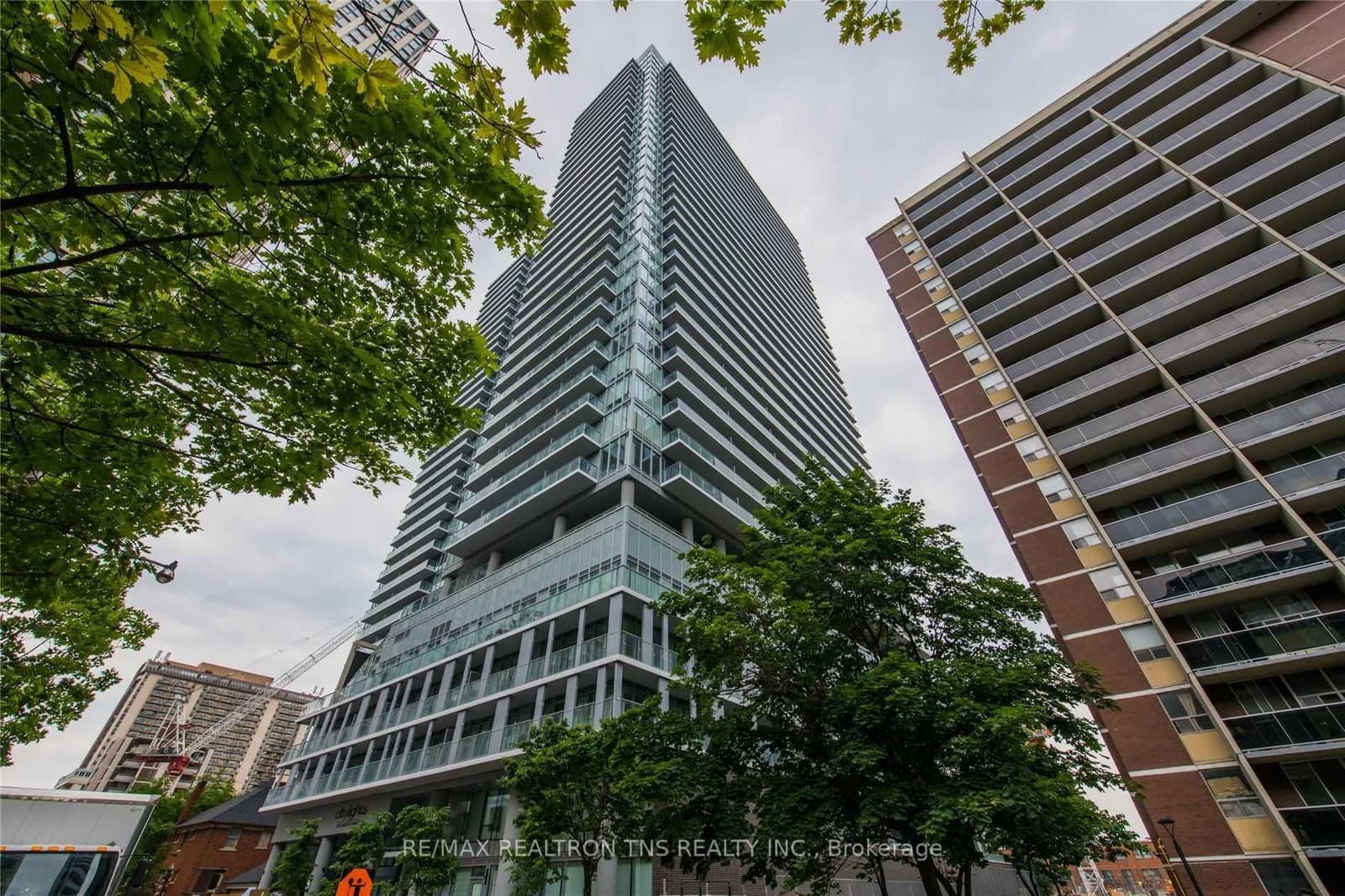 99 Broadway Avenue, Unit 3308