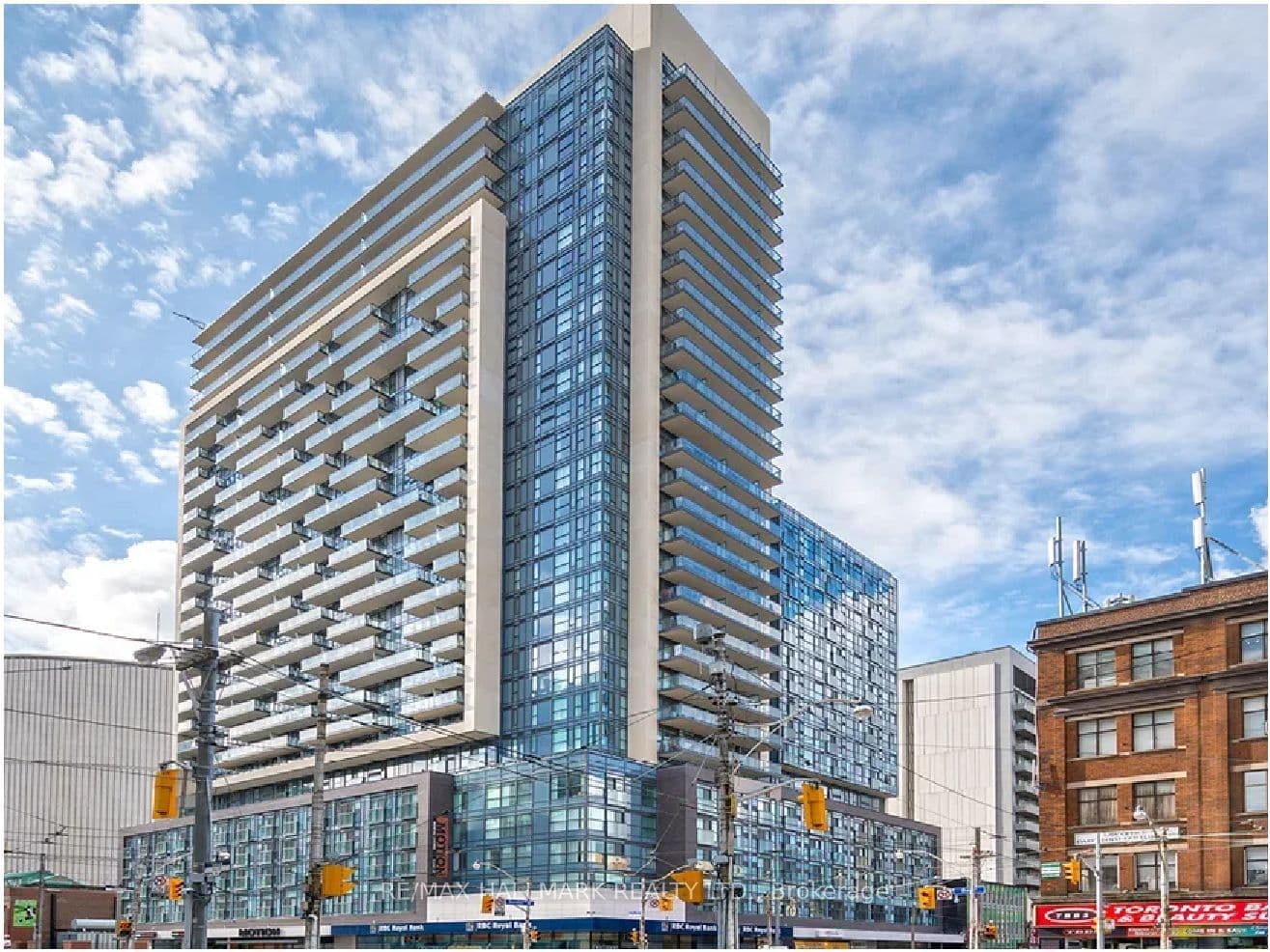 570 Bay Street, Unit 2606