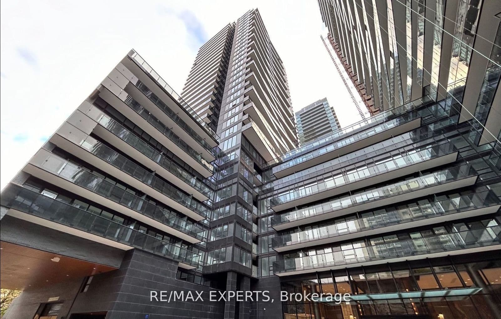 127 Broadway Avenue, Unit 2003