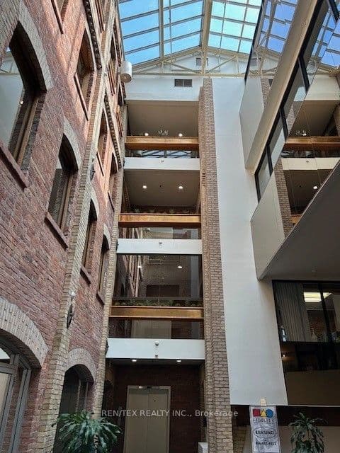 145 Front Street E, Unit 205 thumbnail 4