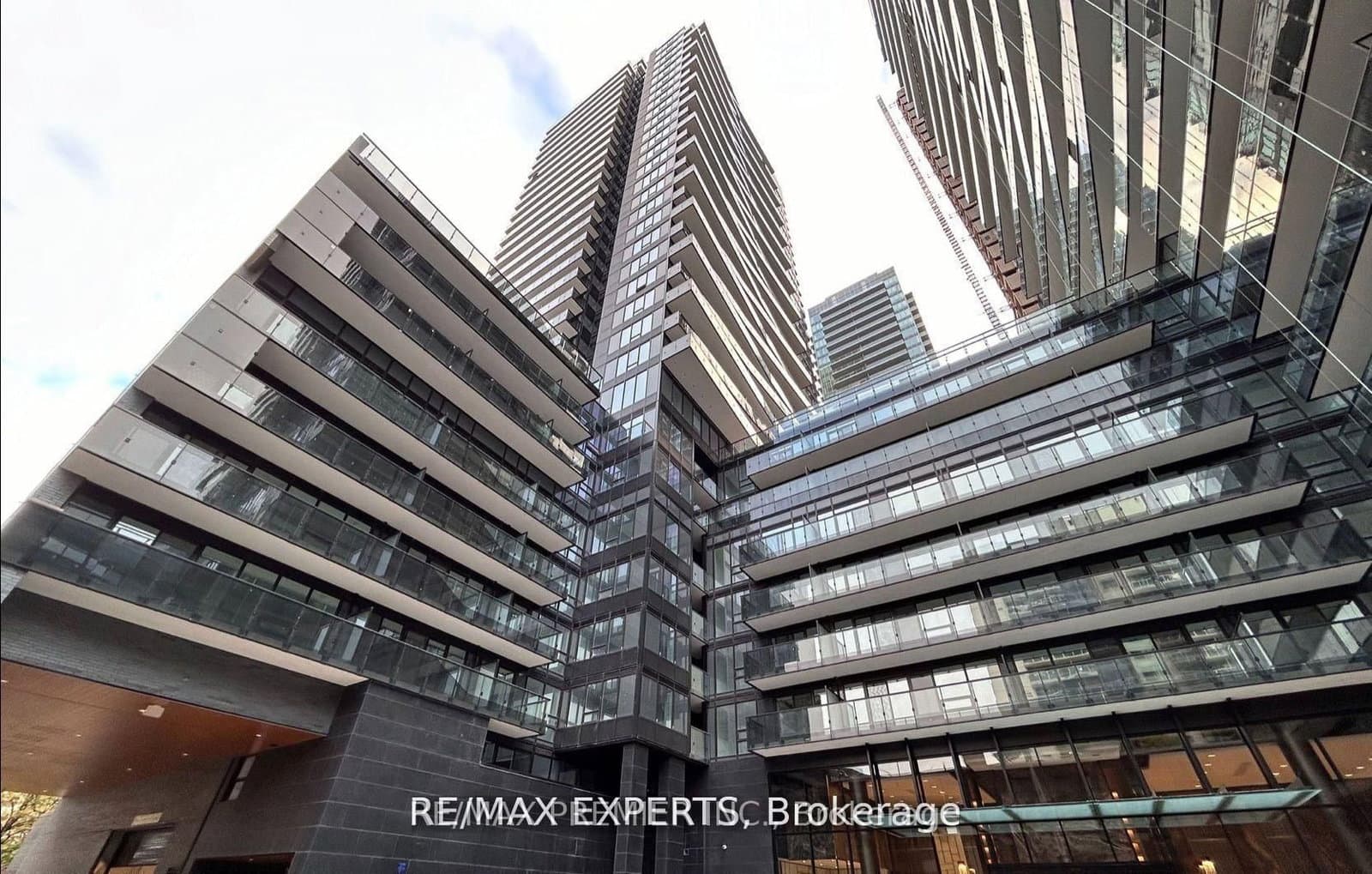 127 Broadway Avenue, Unit 2903