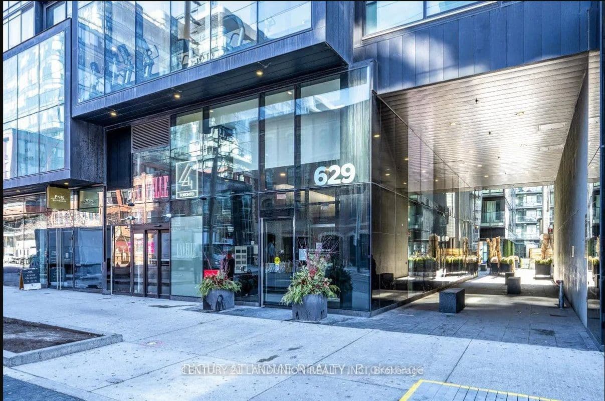 629 King Street W, Unit 834