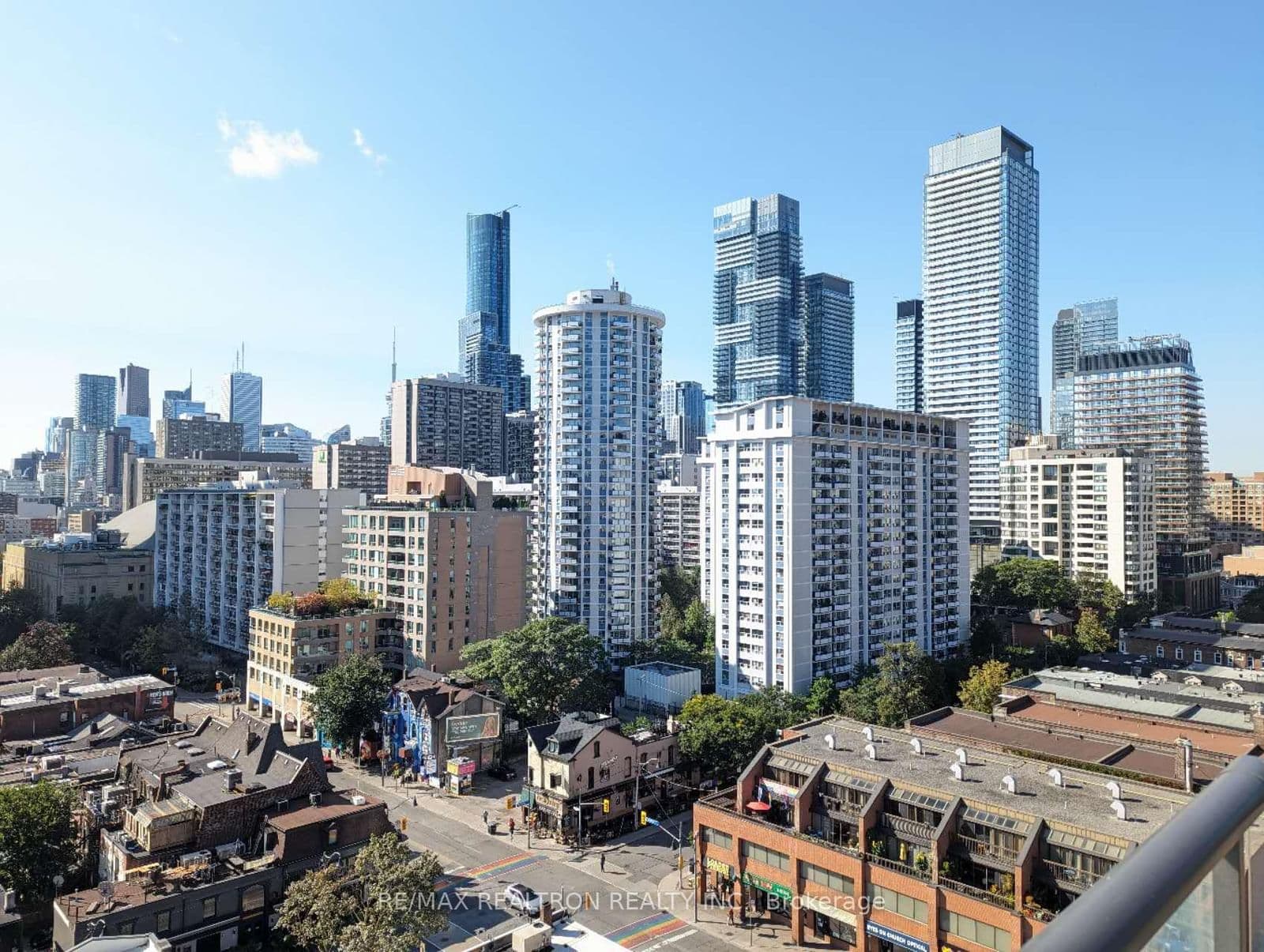 81 Wellesley Street E, Unit 1103