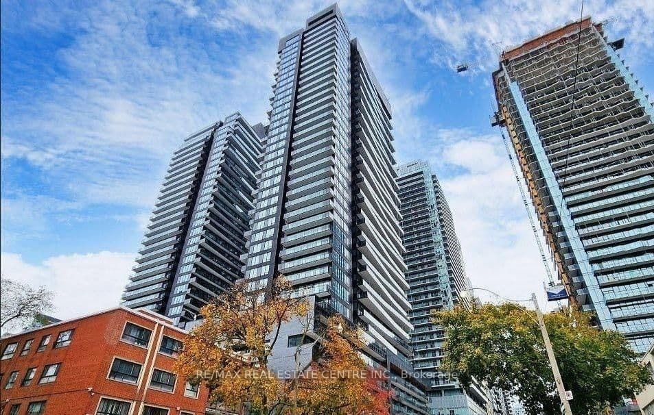 127 Broadway Avenue, Unit 1105