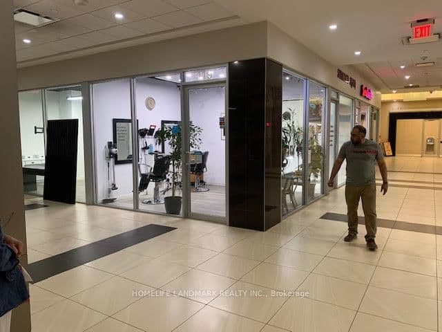 384 Yonge Street, Unit 118 thumbnail 2
