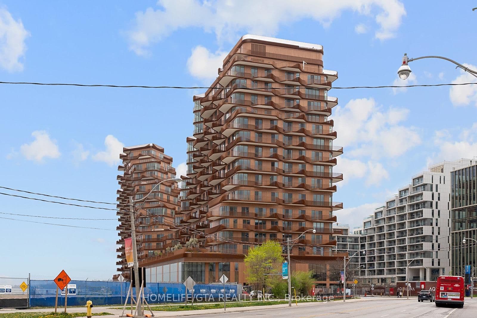 155 Merchants' Wharf, Unit 803