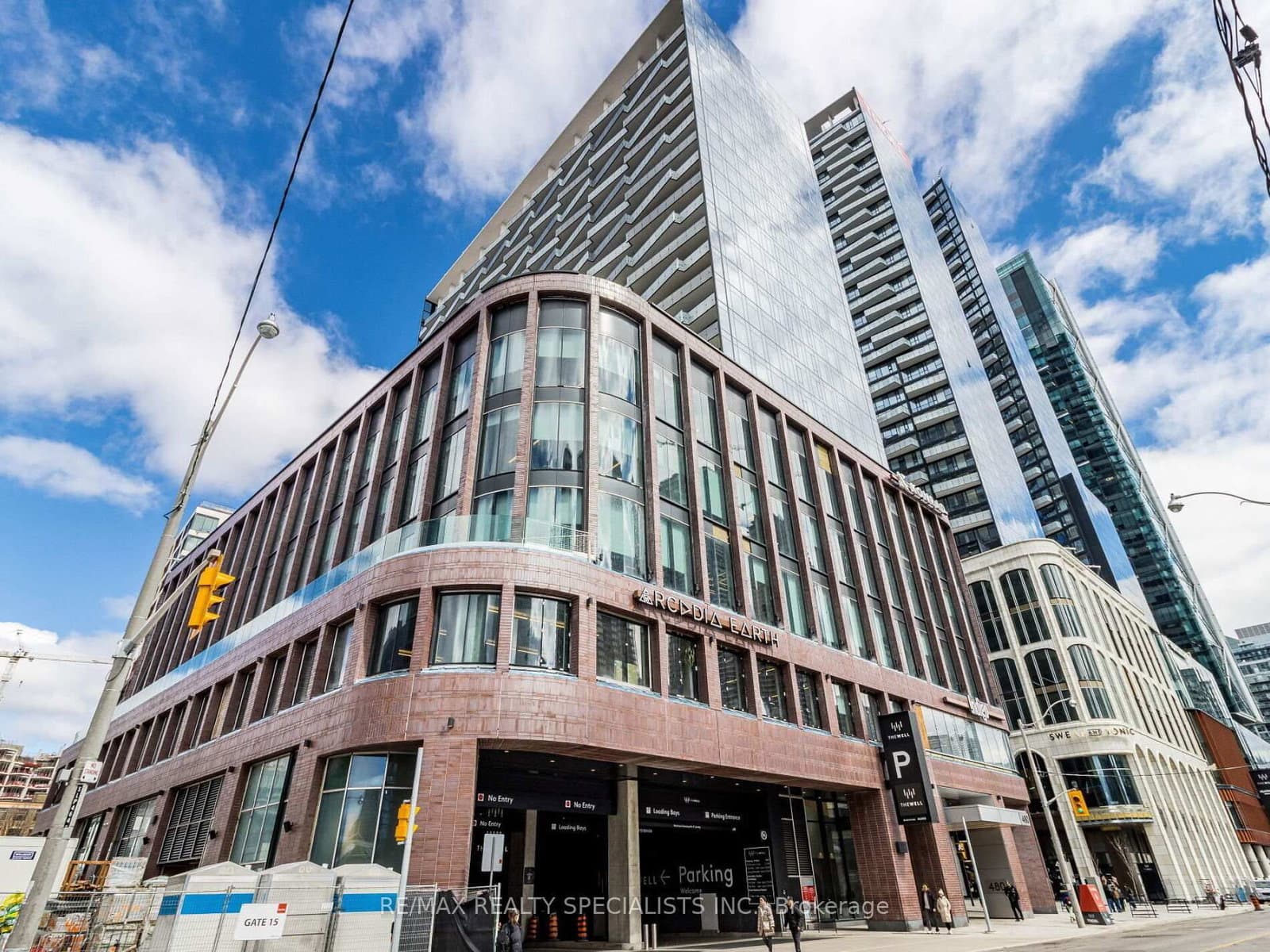 480 Front Street W, Unit 1903