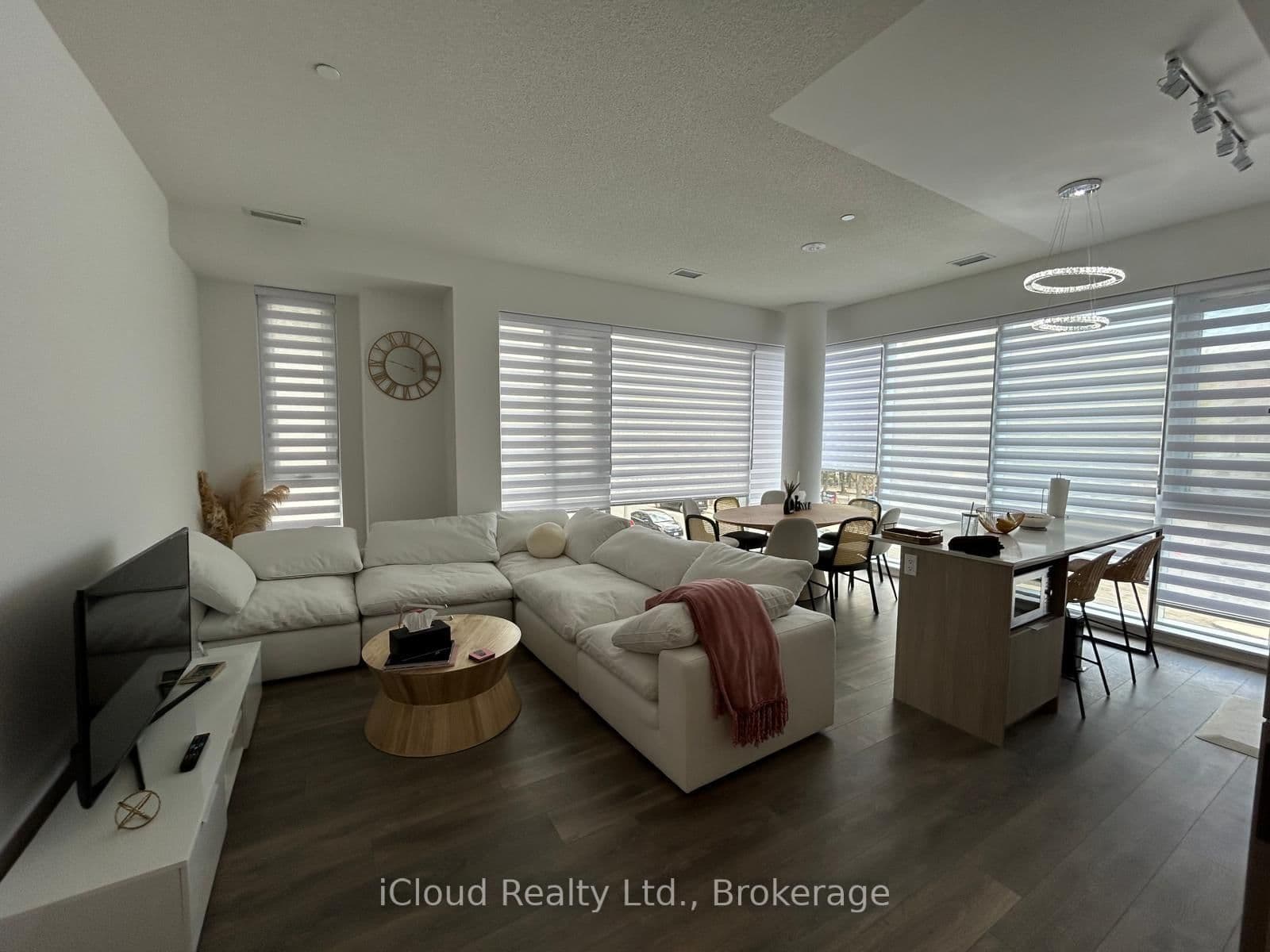130 River Street, Unit 203 thumbnail 5