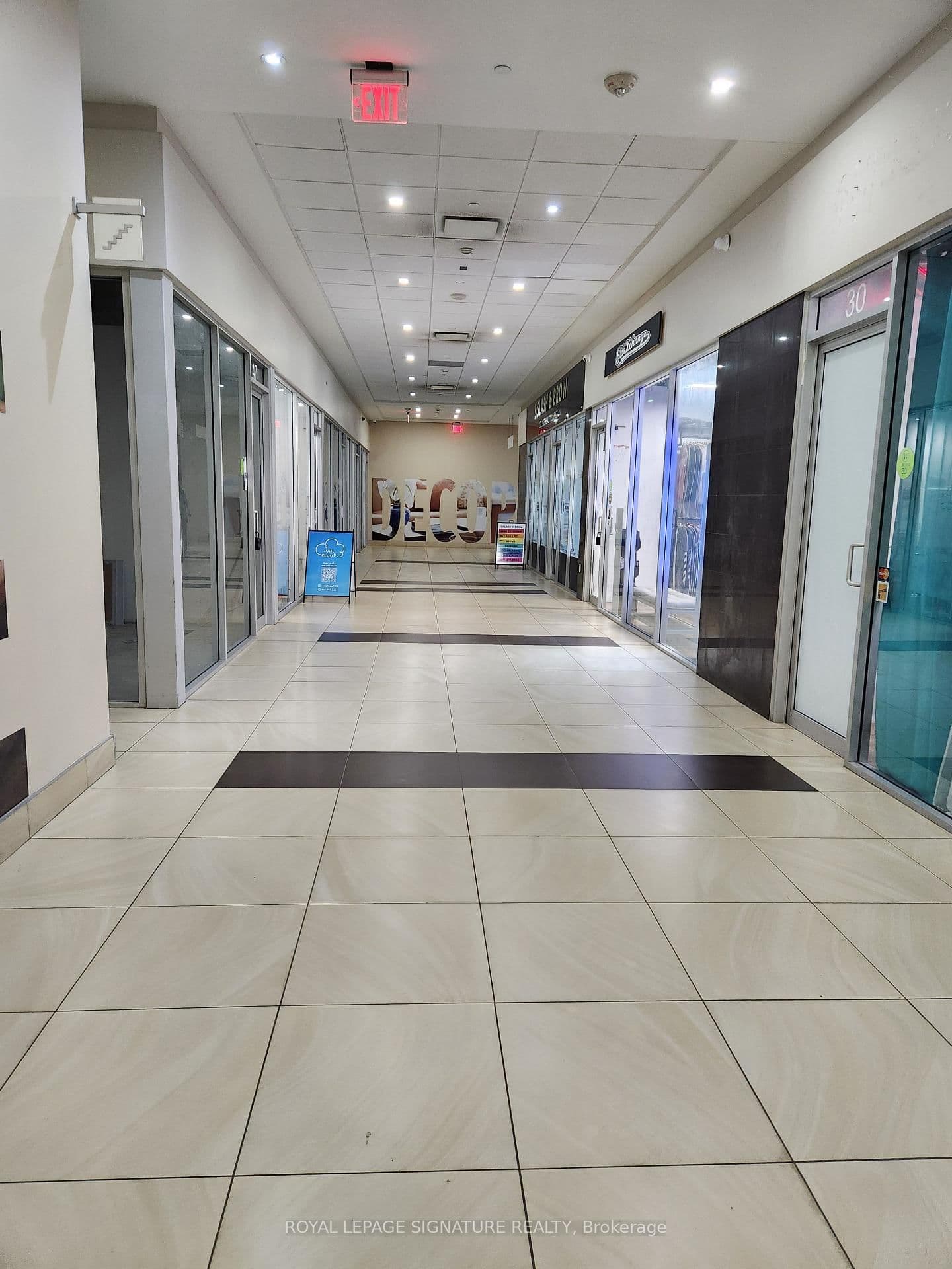 384 Yonge Street, Unit 47 thumbnail 17