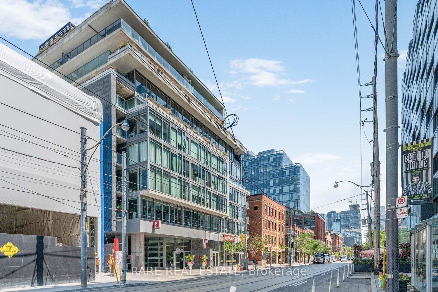 650 King Street W, Unit 701