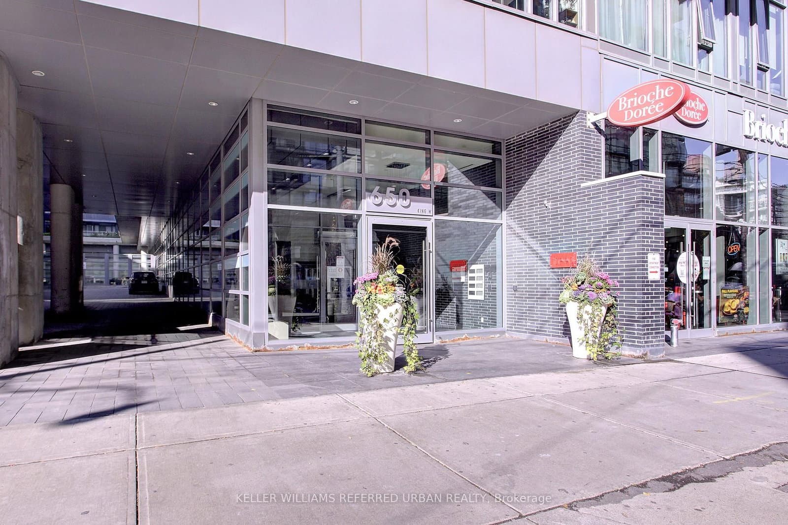 650 King Street W, Unit 201