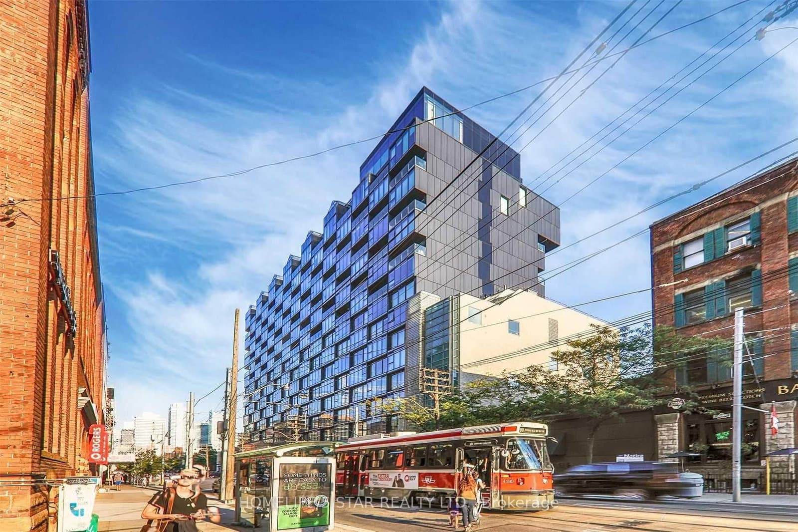 38 Stewart Street, Unit 707