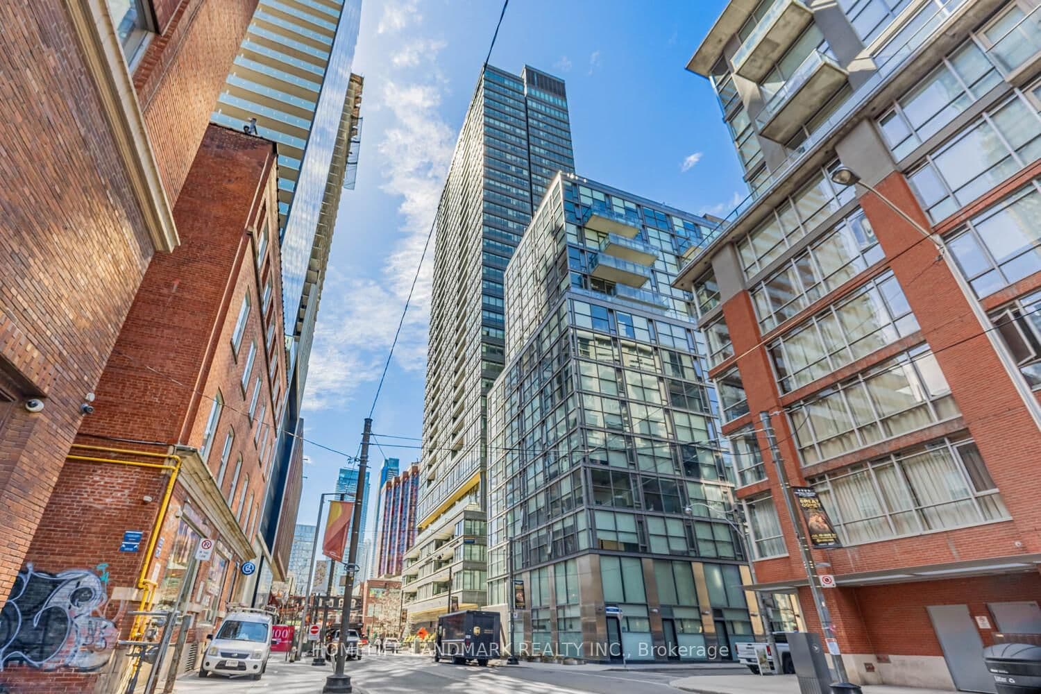 8 Charlotte Street, Unit 602