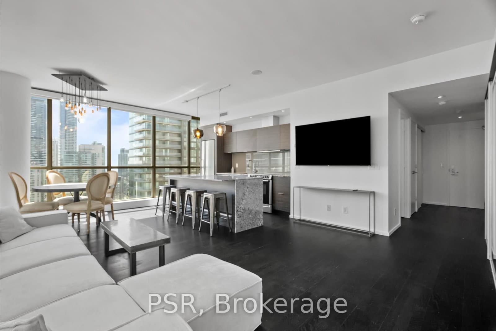 8 Charlotte Street, Unit 2506