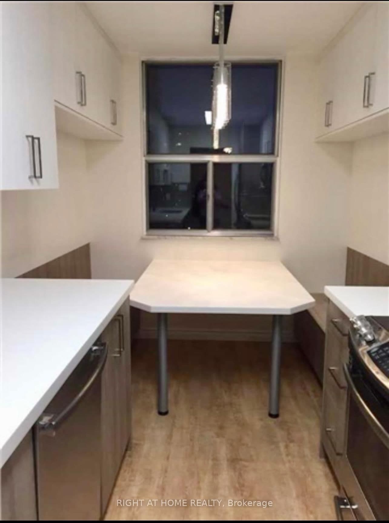 205 Hilda Avenue E, Unit 806 thumbnail 3
