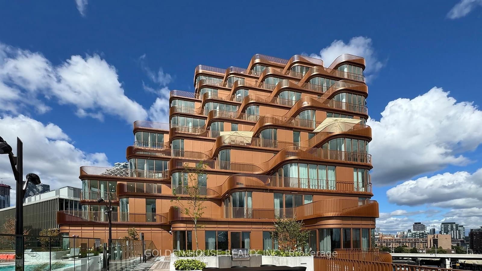 155 Merchants' Wharf, Unit 1311