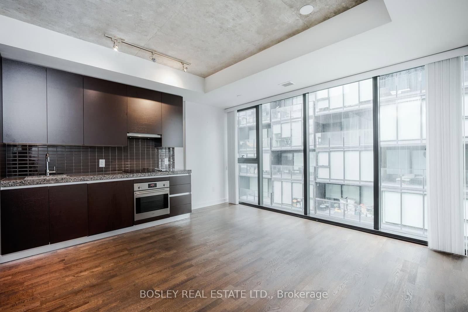 38 Stewart Street, Unit 906