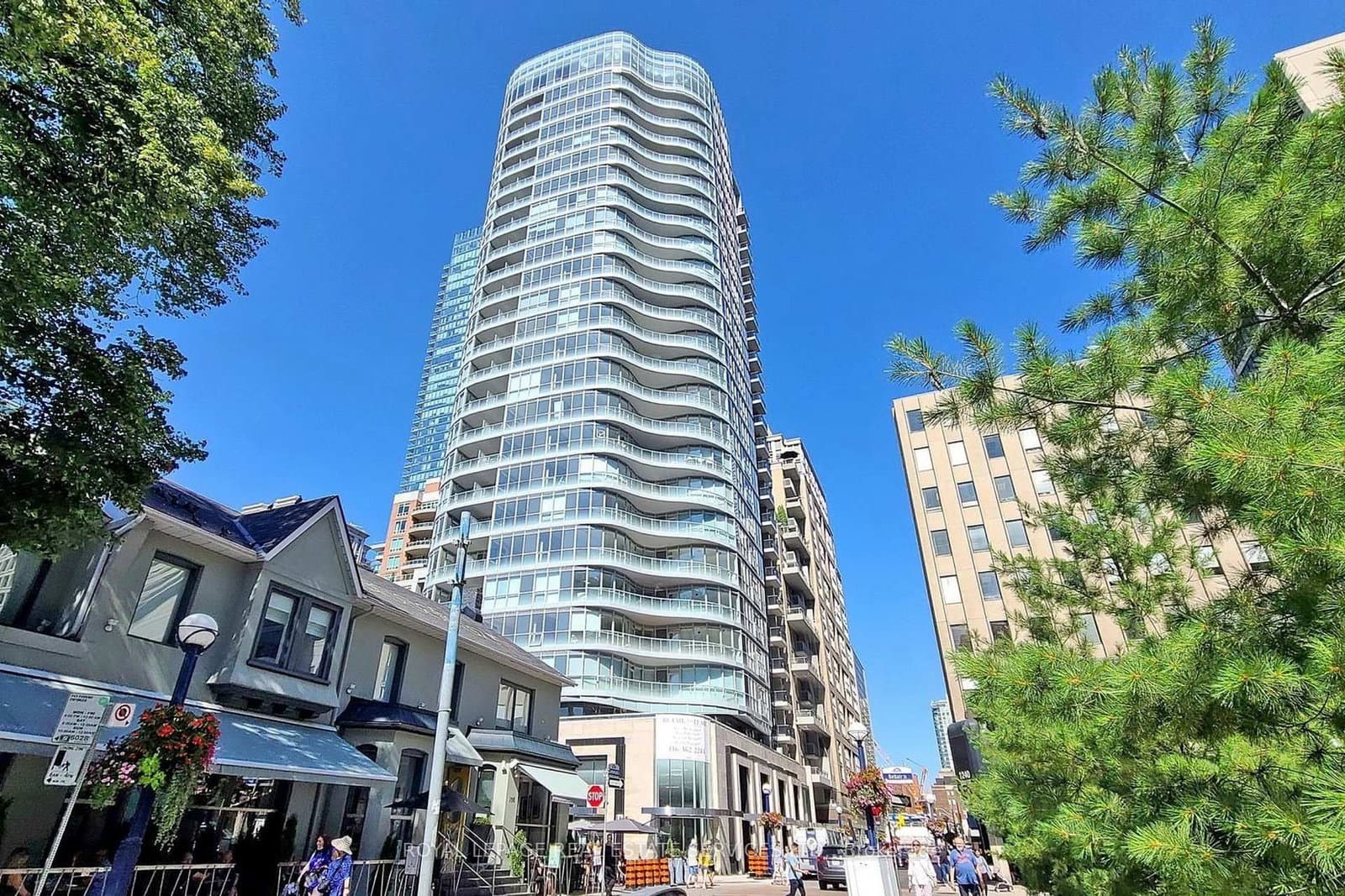 #808 - 88 Cumberland Street