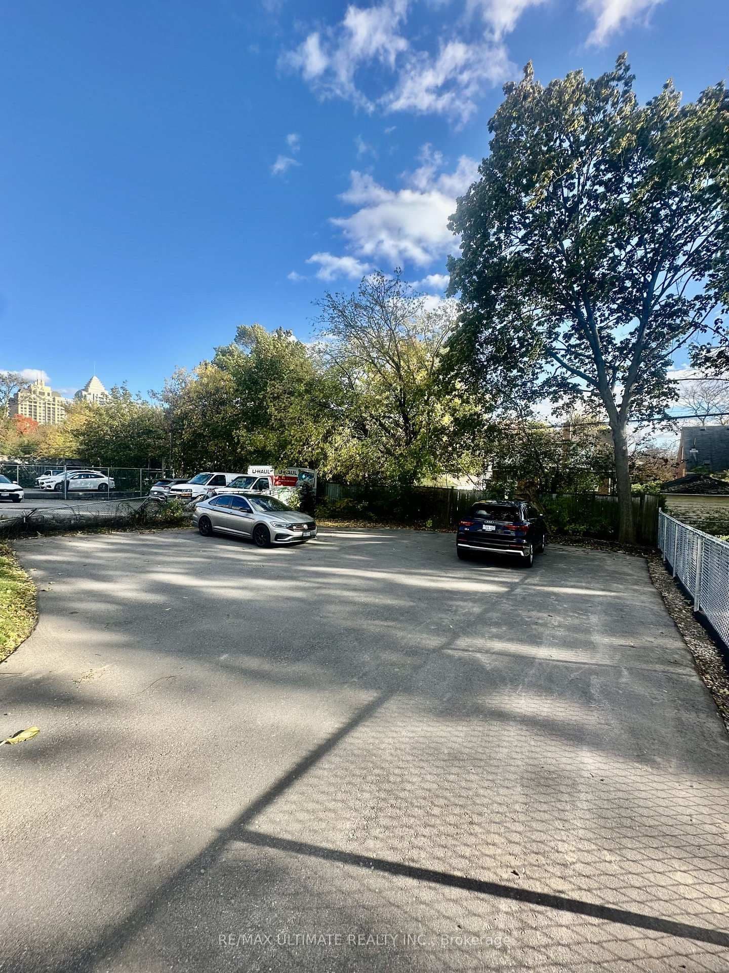 315 Sheppard Avenue E thumbnail 4