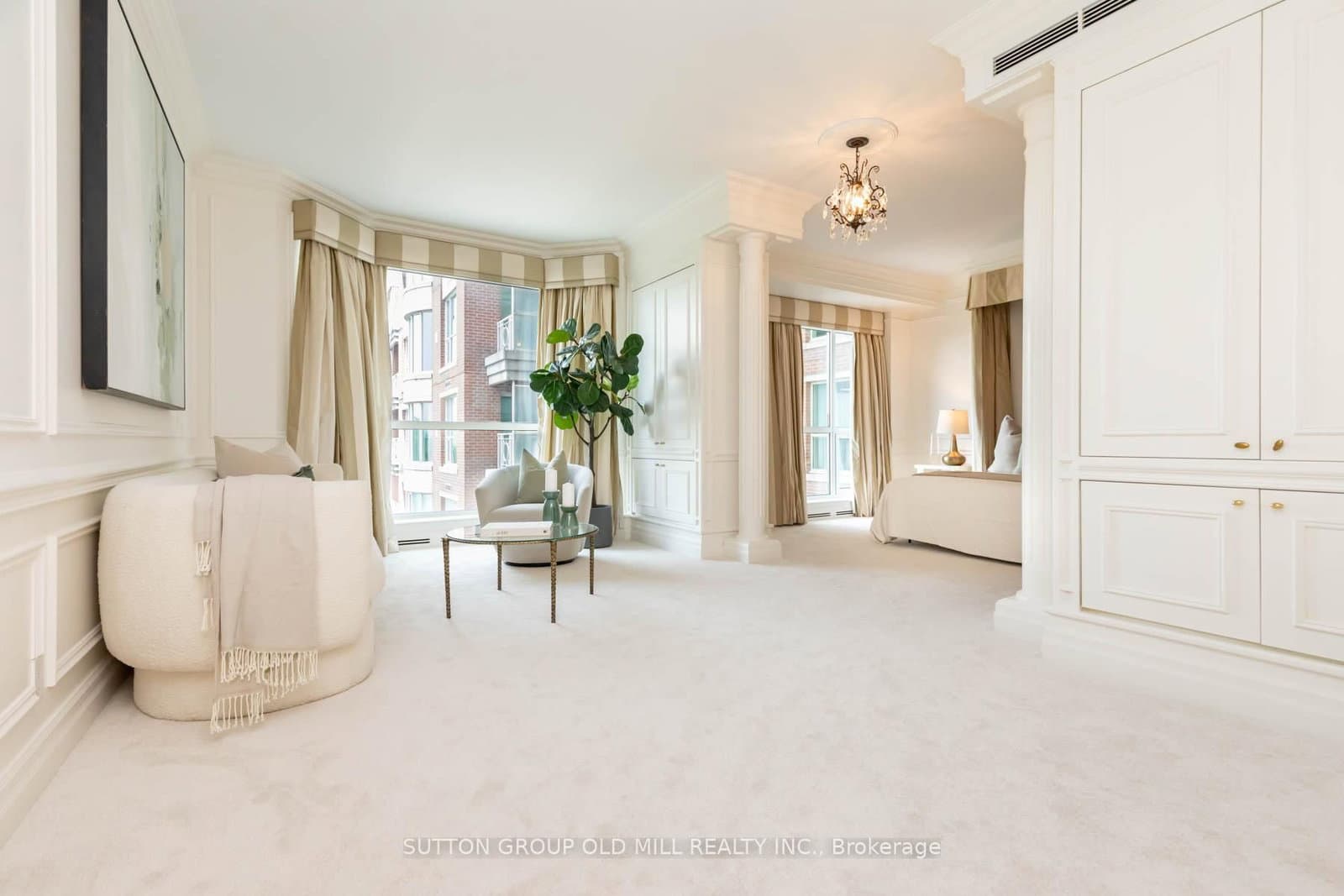 38 Avenue Road, Unit 700 thumbnail 20