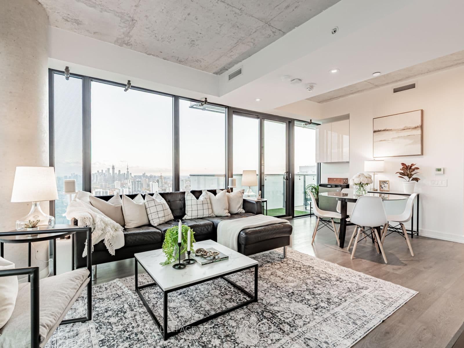 161 Roehampton Avenue, Unit 4209