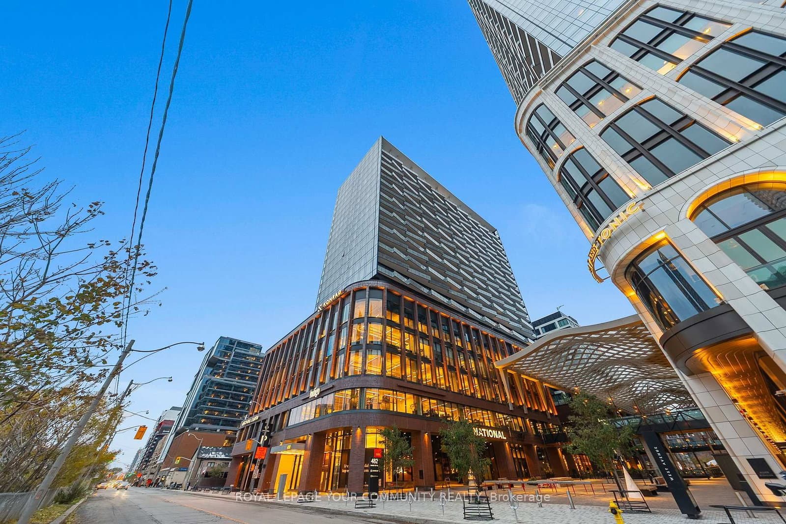 480 Front Street W, Unit 501