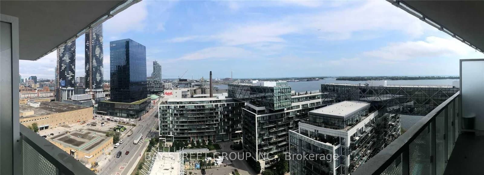 15 Queens Quay E, Unit 1810 thumbnail 2