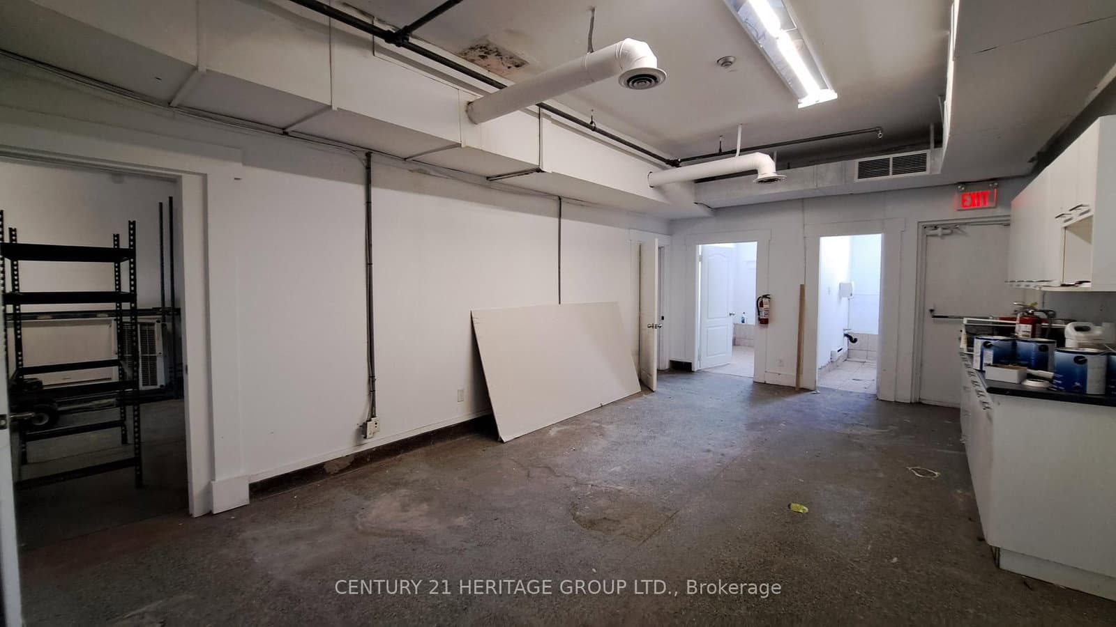 250 Queen Street E thumbnail 8