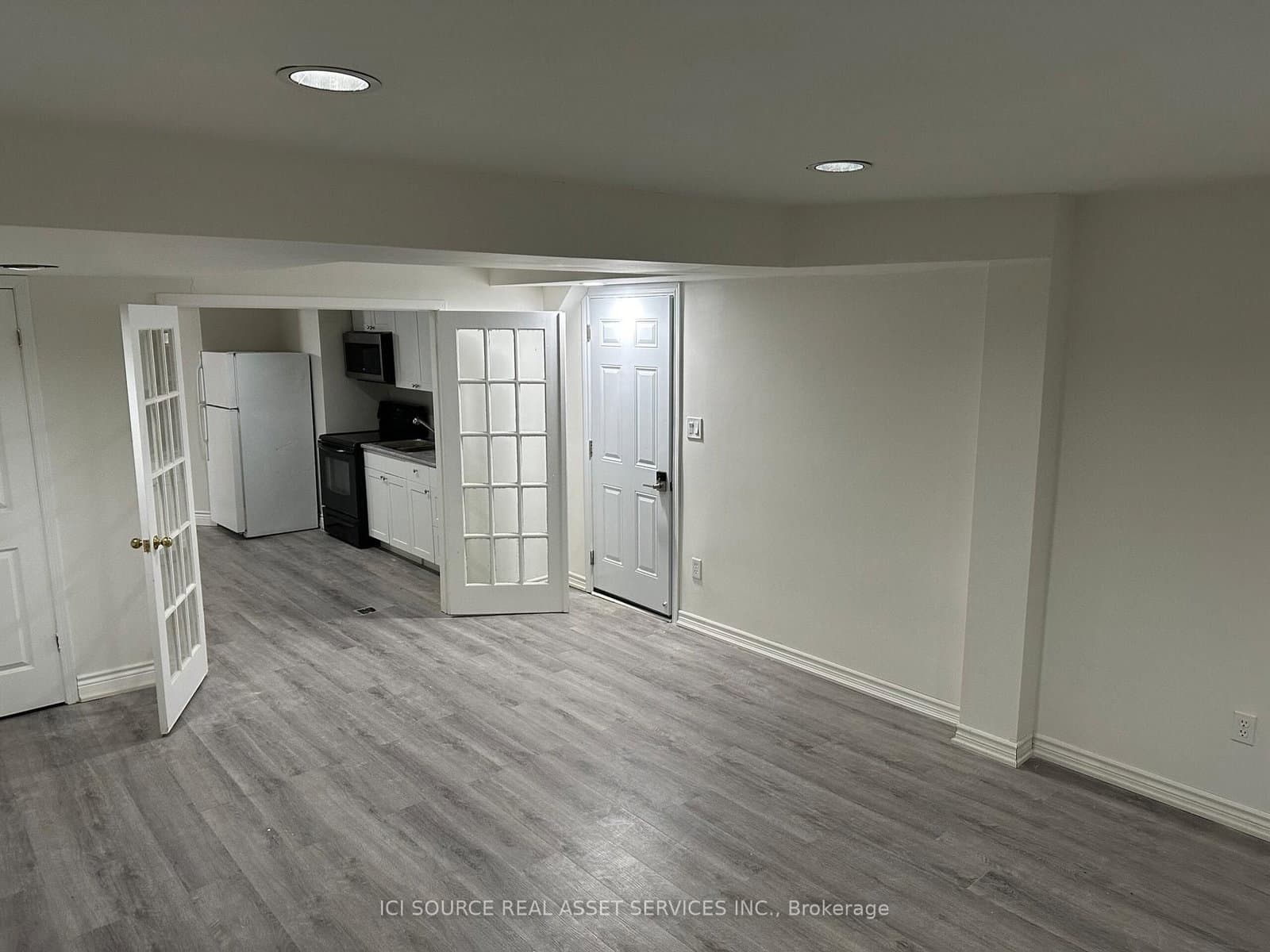 155 Highland Crescent, Unit Lower thumbnail 11