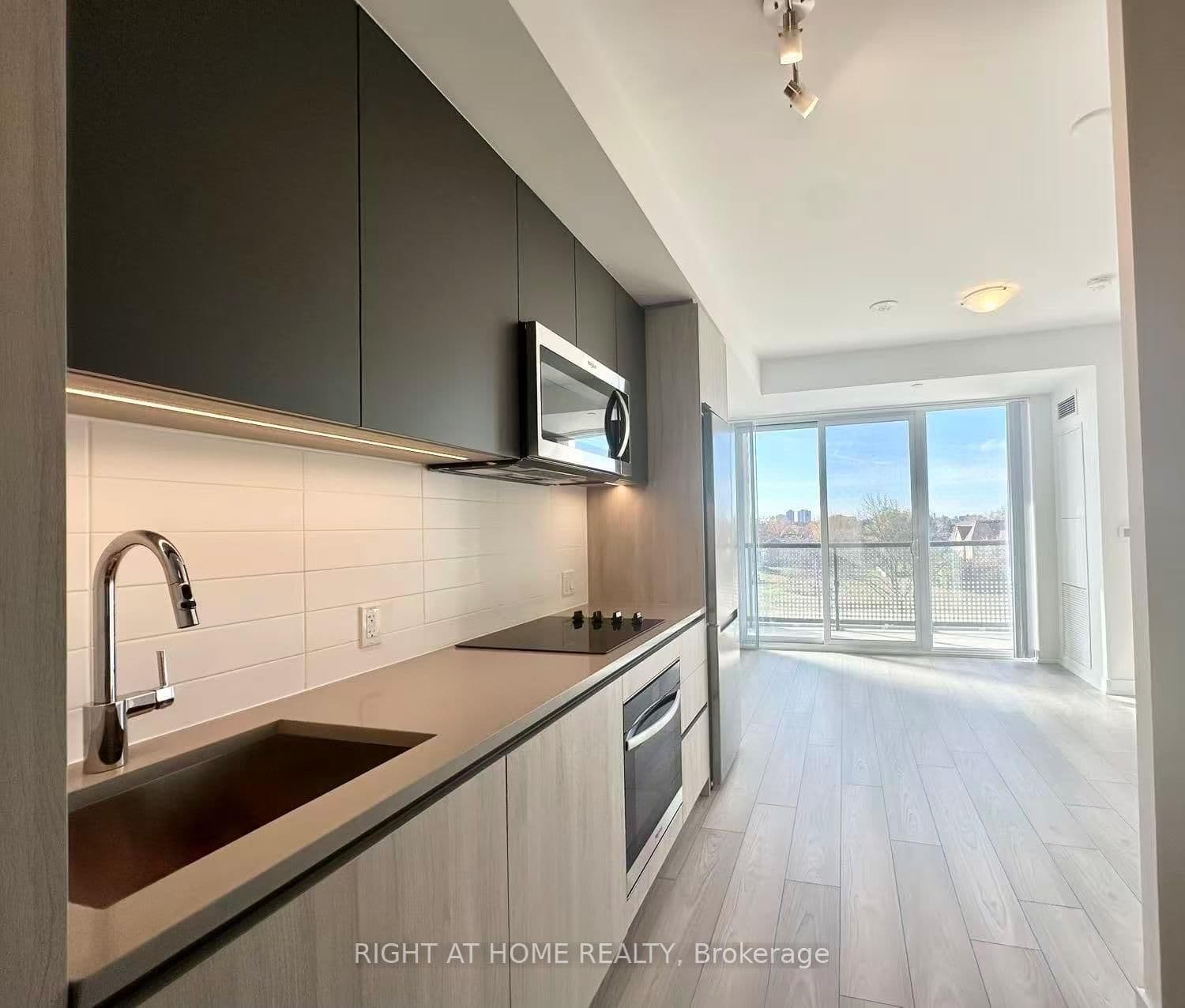 5858 Yonge Street, Unit 305