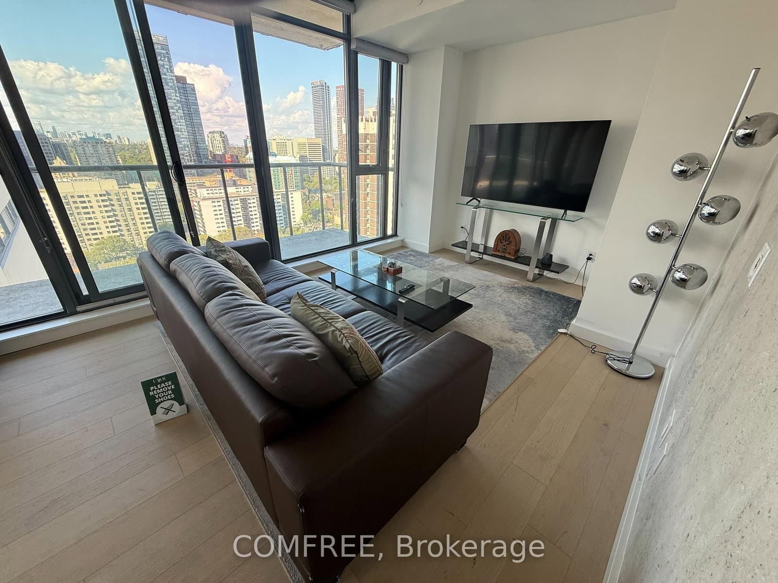 81 Wellesley Street E, Unit 2305 thumbnail 11