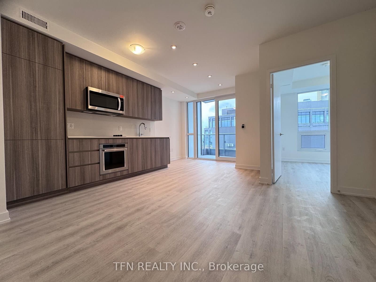 15 Richardson Street, Unit 1617