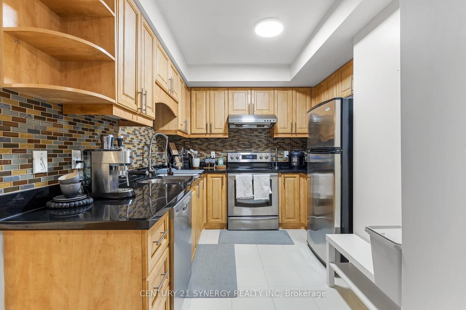 263 Wellington Street W, Unit 306 thumbnail 17