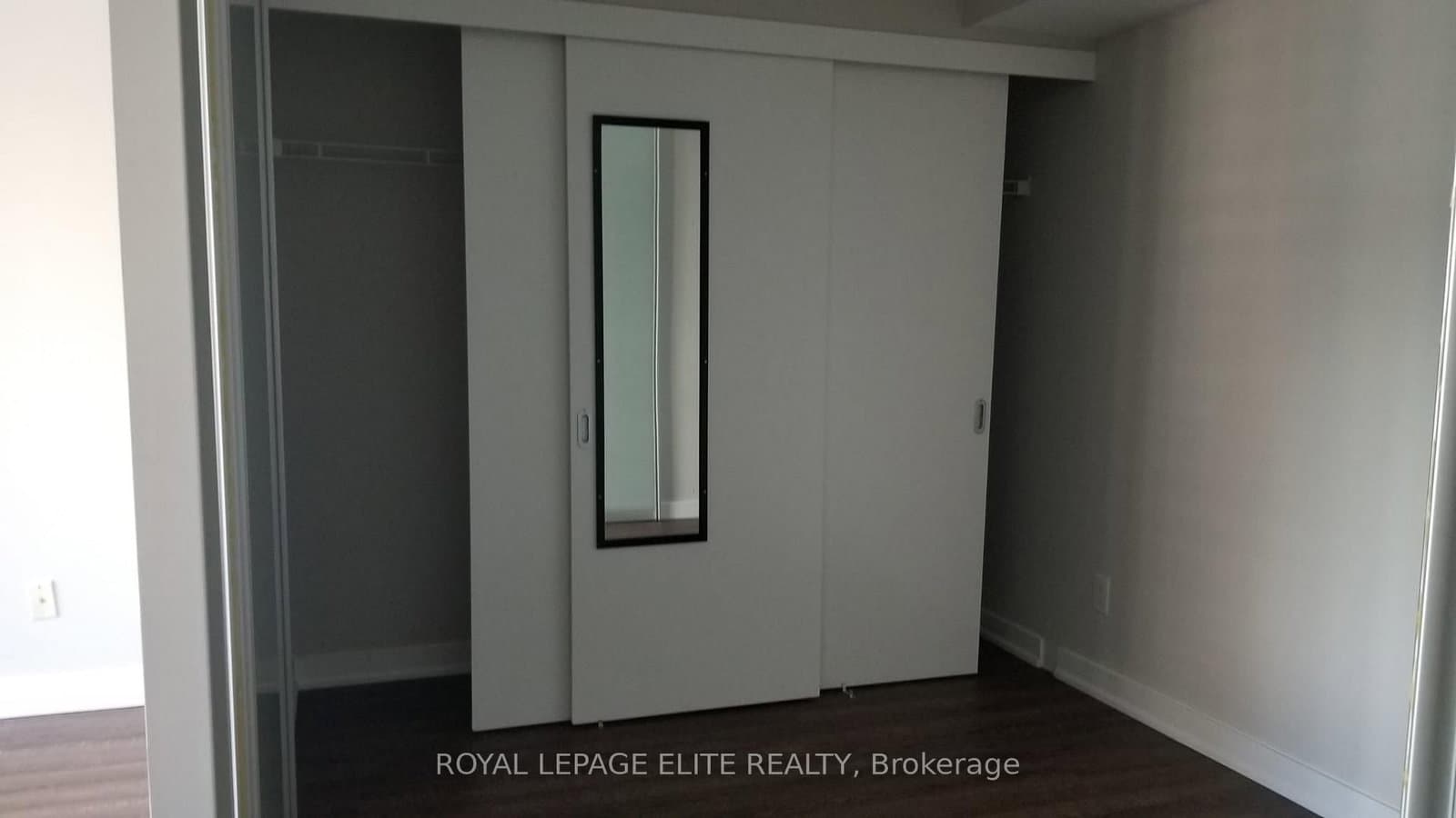 110 Charles Street E, Unit 1211 thumbnail 10