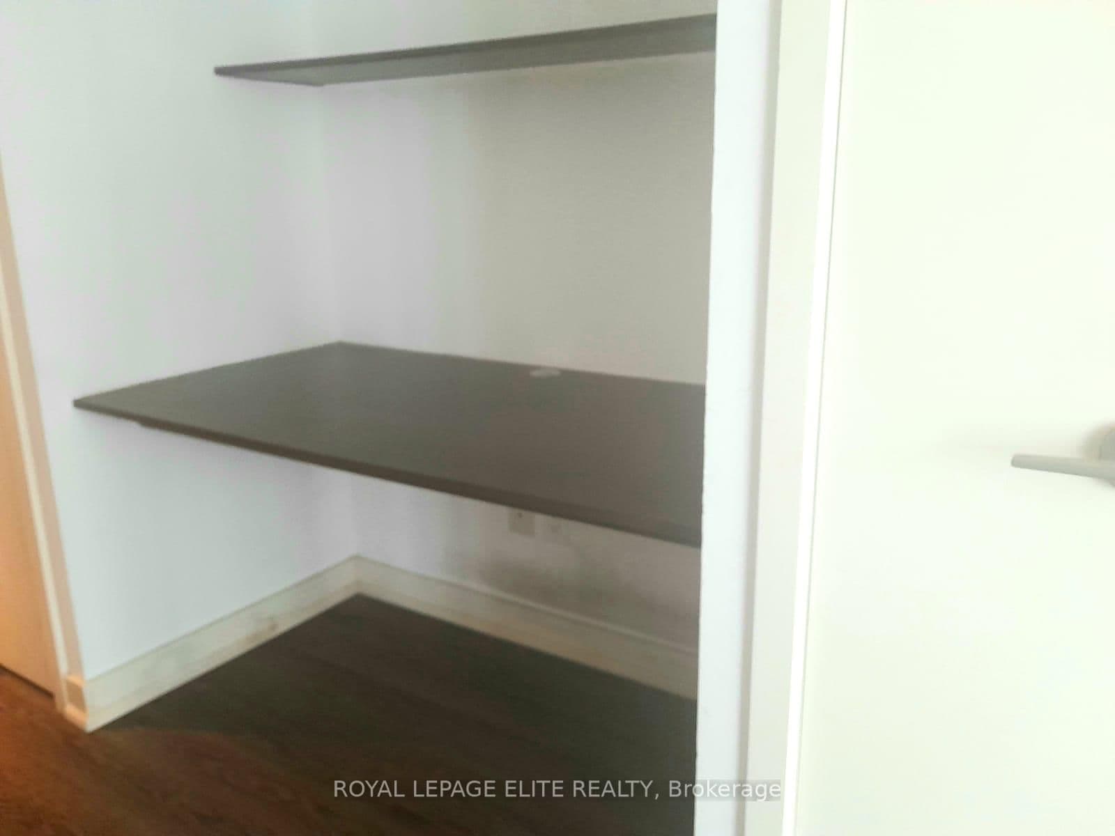 110 Charles Street E, Unit 1211 thumbnail 4