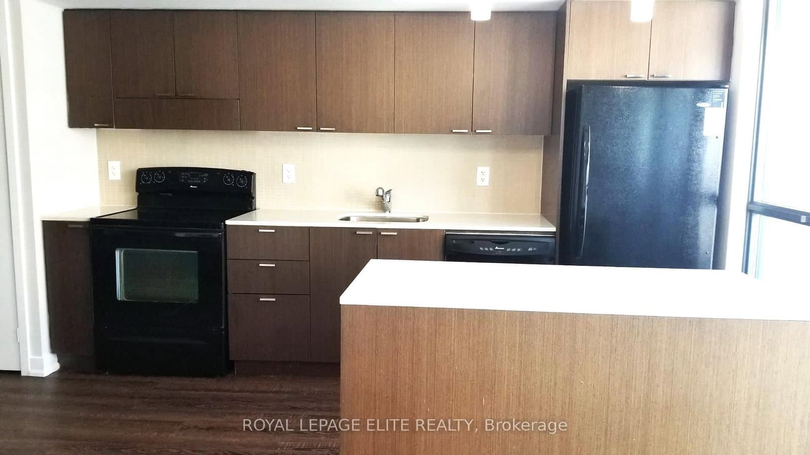 110 Charles Street E, Unit 1211 thumbnail 9