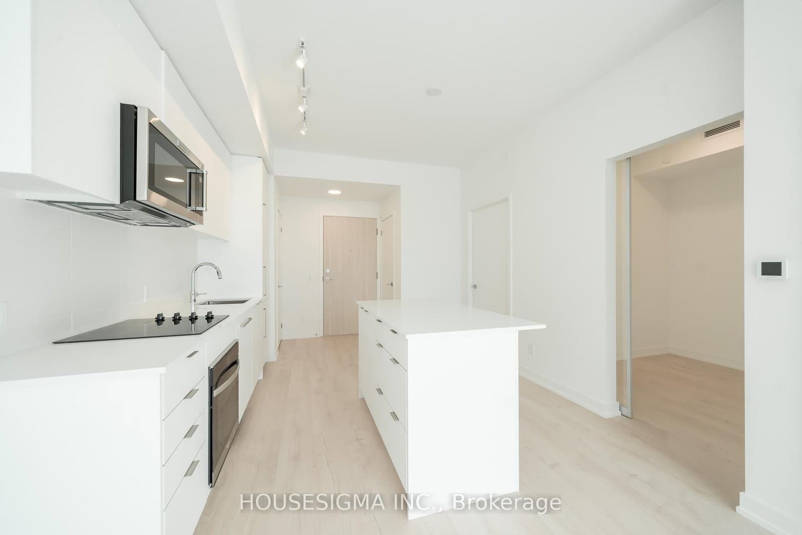 181 Sheppard Avenue E, Unit 609