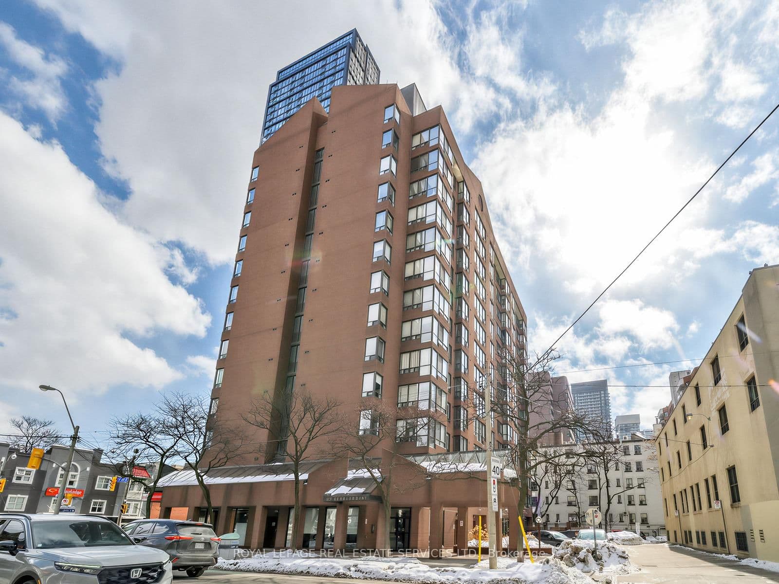 #310 - 117 Gerrard Street E