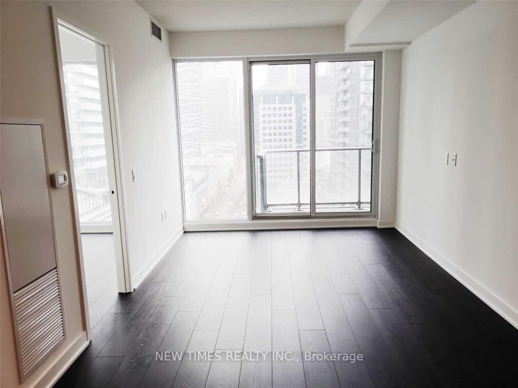 125 Blue Jays Way, Unit 2909 thumbnail 2