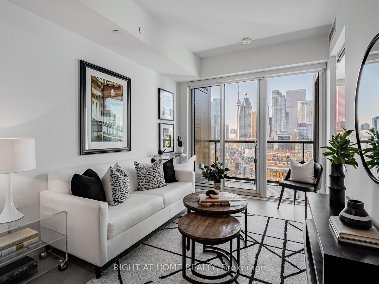 158 Front Street, Unit 1804