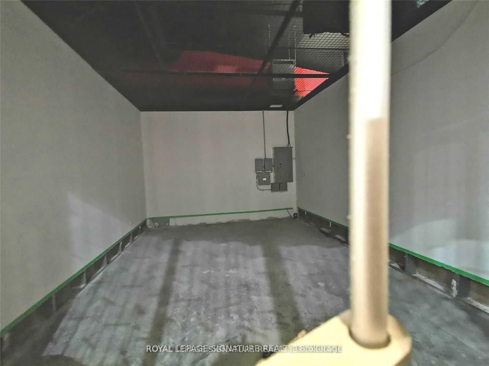 384 Yonge Street, Unit 58 thumbnail 6