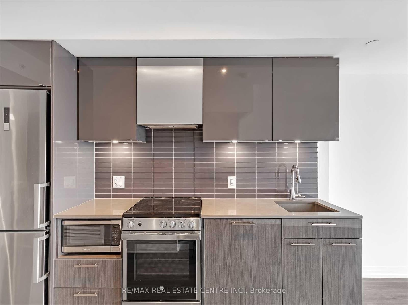251 Jarvis Street, Unit 4709 thumbnail 4