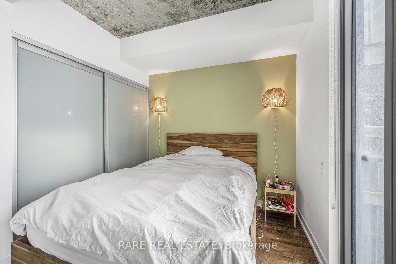 650 King Street W, Unit 701 thumbnail 18