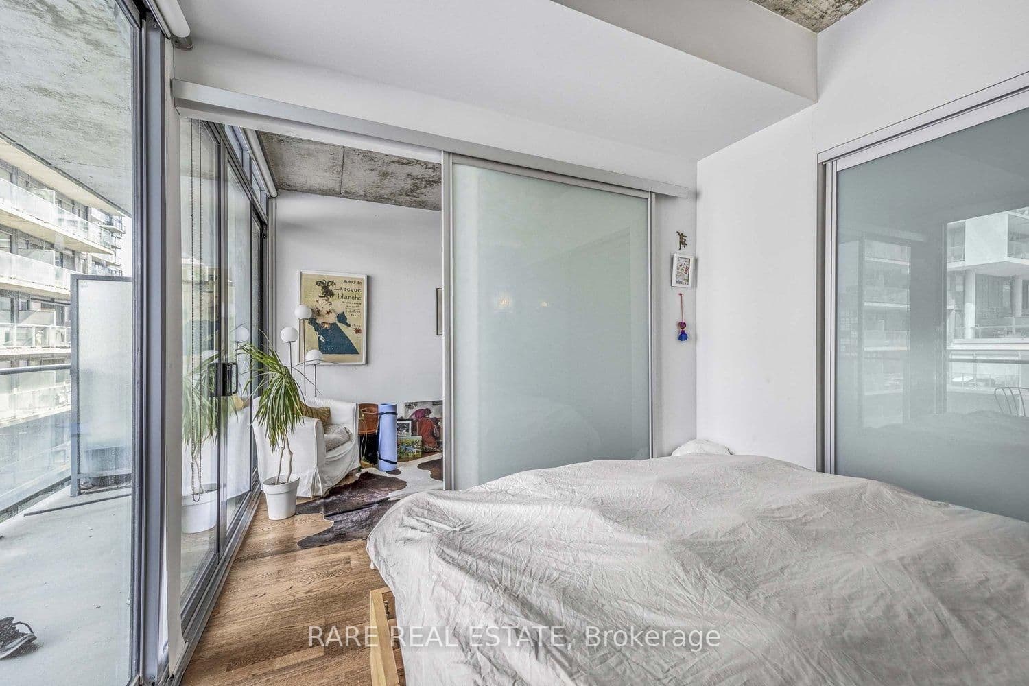 650 King Street W, Unit 701 thumbnail 19
