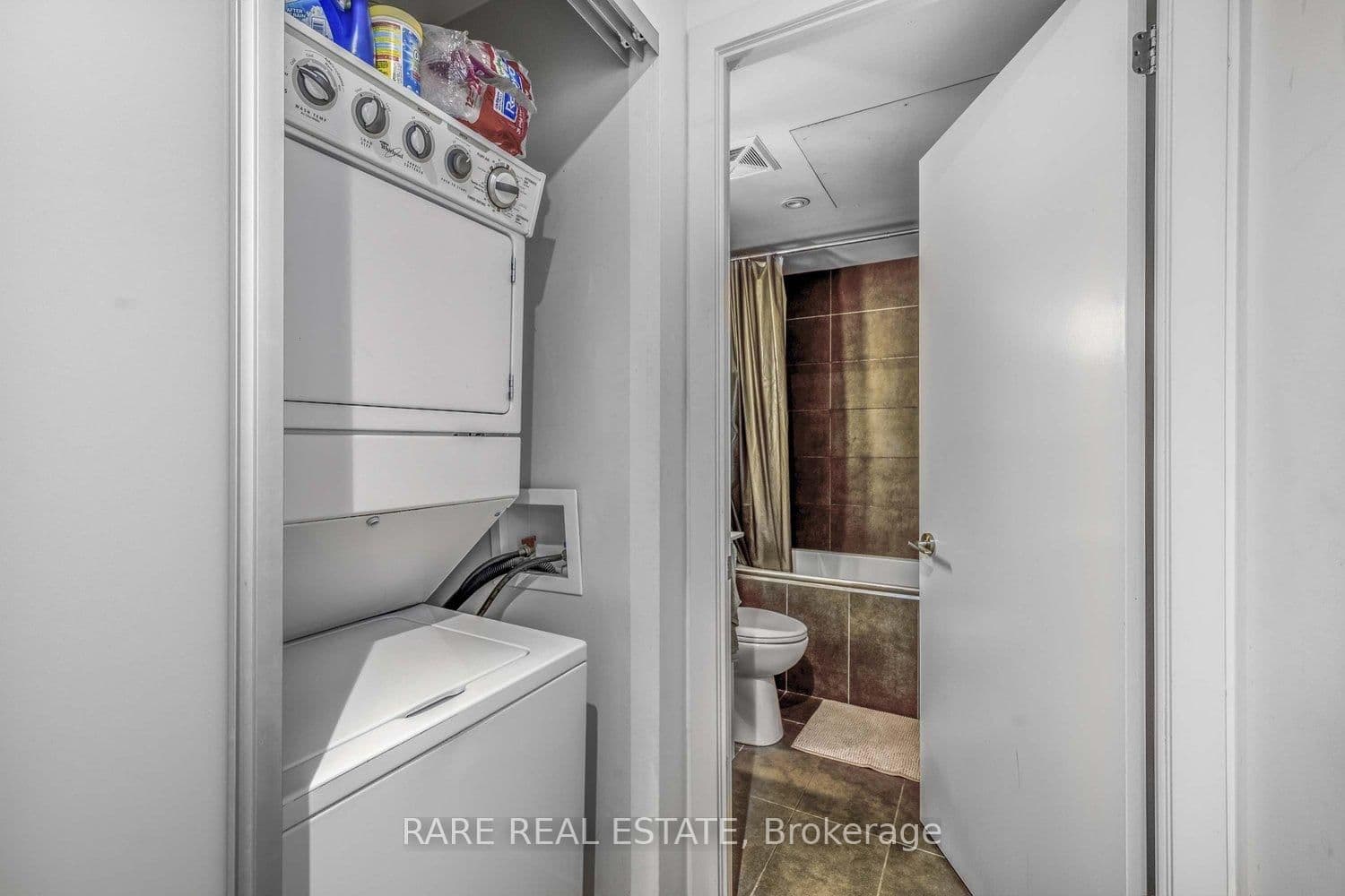 650 King Street W, Unit 701 thumbnail 23