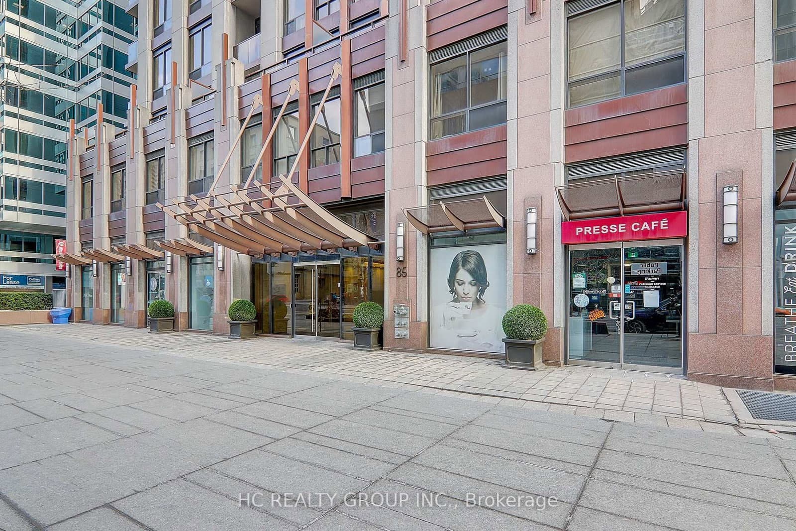 85 Bloor Street E, Unit 412 thumbnail 3