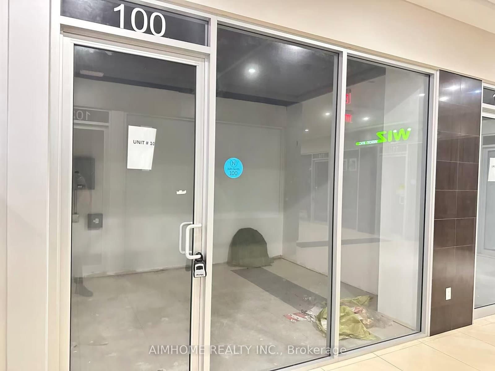 384 Yonge Street, Unit 100 - Image 1