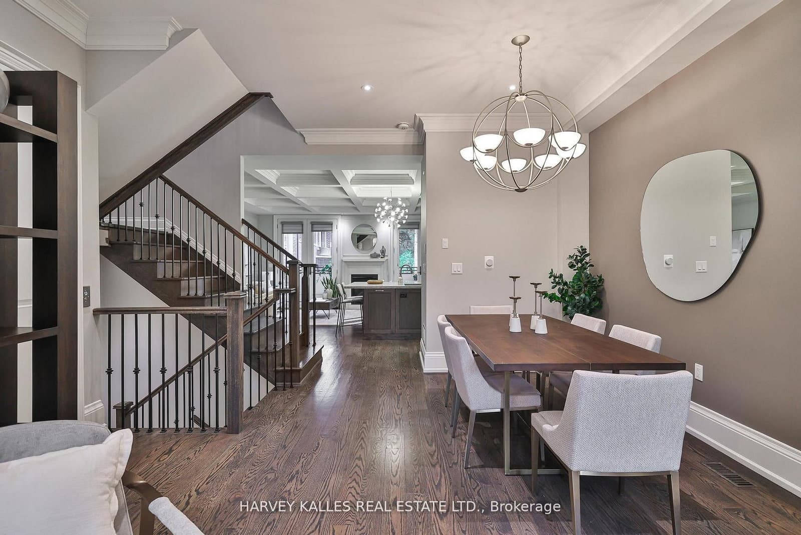 2638A Bayview Avenue thumbnail 12