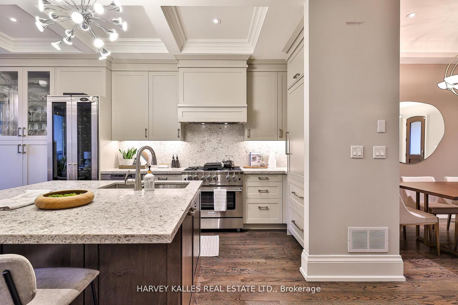 2638A Bayview Avenue thumbnail 17
