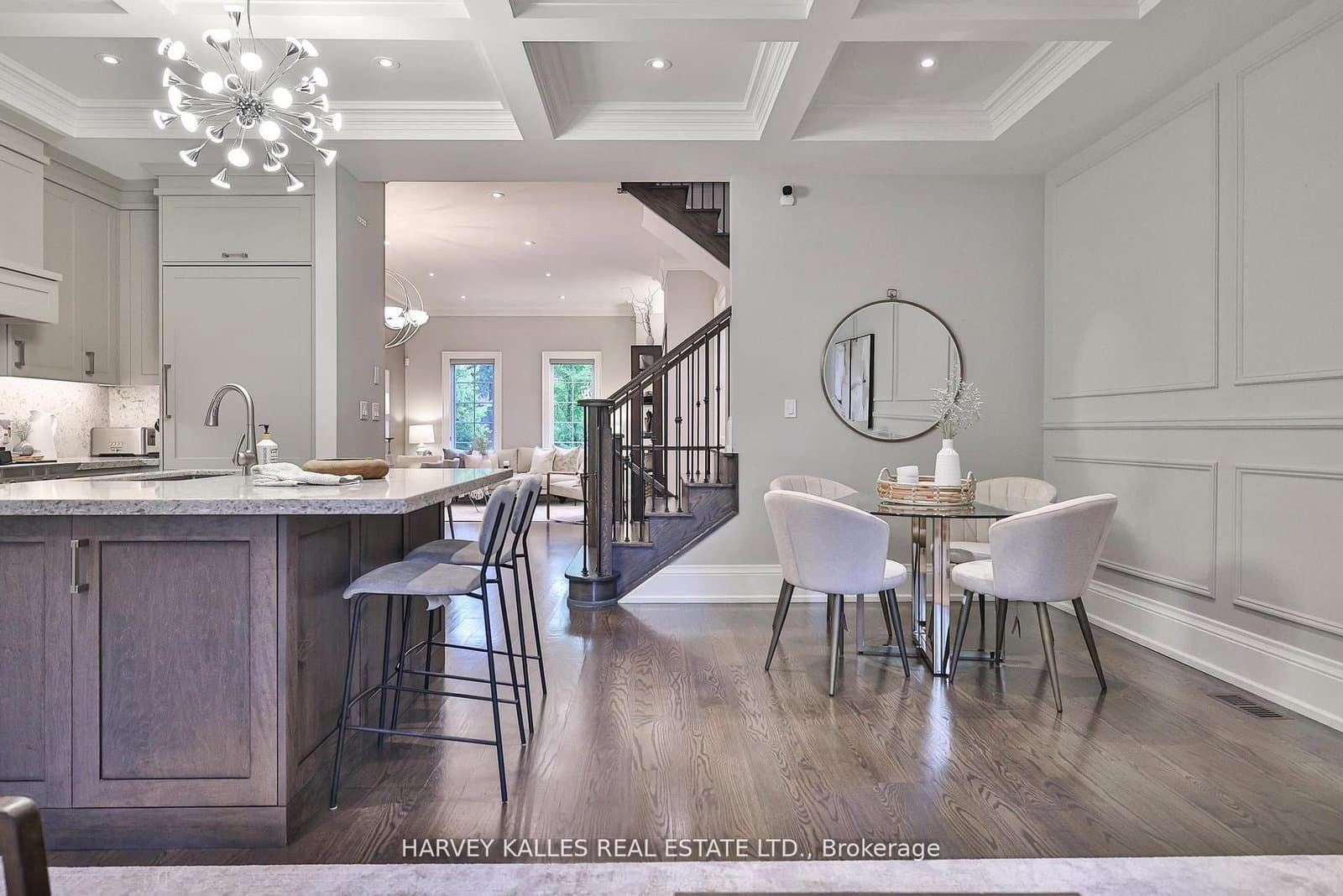 2638A Bayview Avenue thumbnail 23